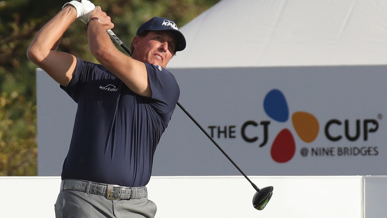 Column: 82 and 26, the standards of Woods and Mickelson